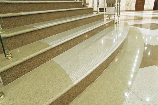 Великолепие и уникальность ступеней из искусственного камня